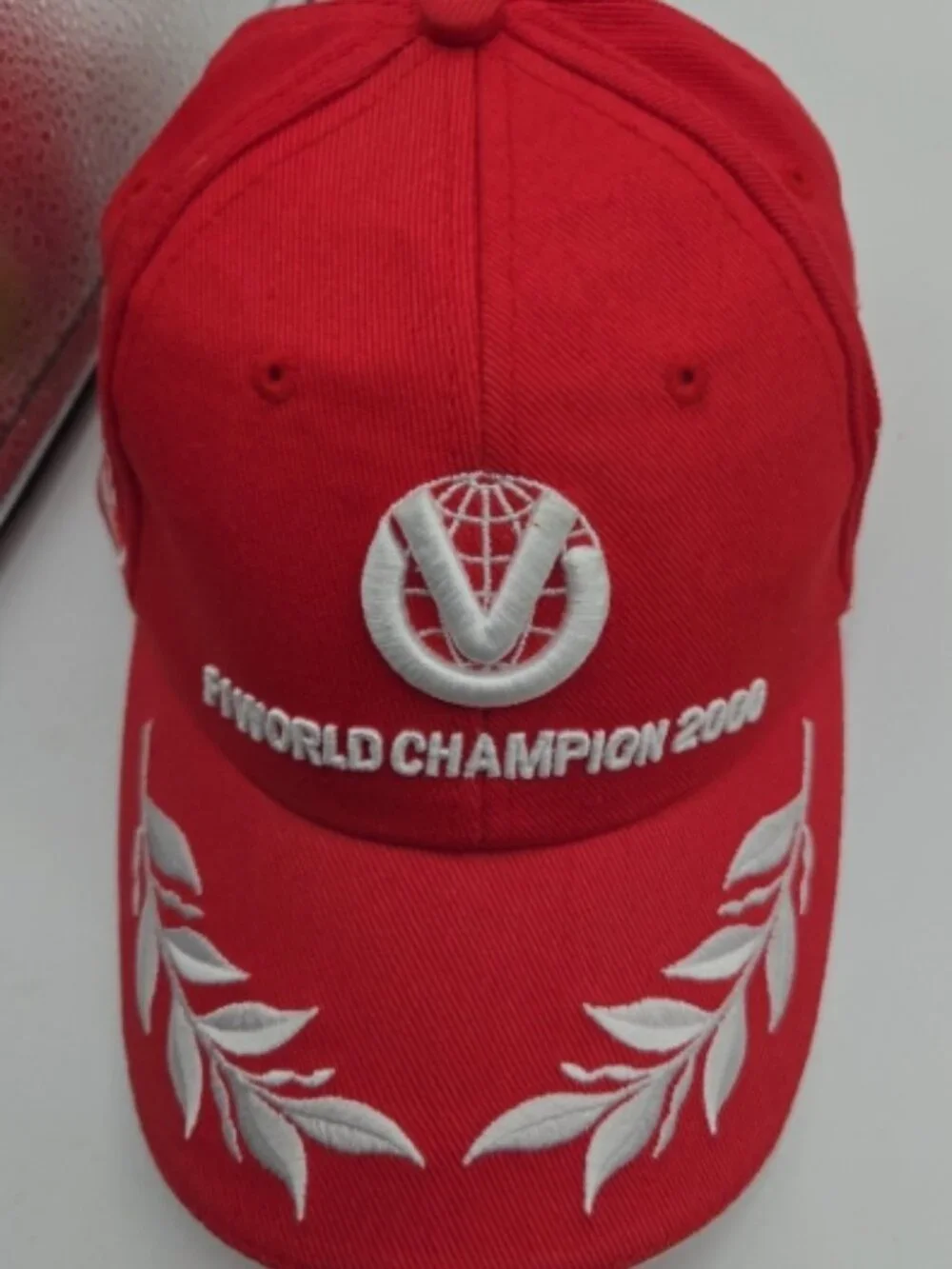 Michael Schumacher F1 World Champion 2000 Cap NWT Red Laurel OS Hat - Picture 7 of 7